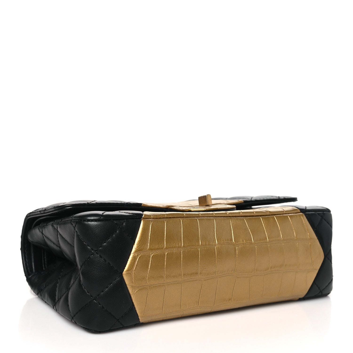 Chanel Lambskin Metallic Calfskin Crocodile Embossed 2.55 Cocodile Reissue 225 Flap Black Gold Black Gold 4 of 10