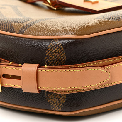 Louis Vuitton Reverse Monogram Giant Boite Chapeau Souple 9 of 16