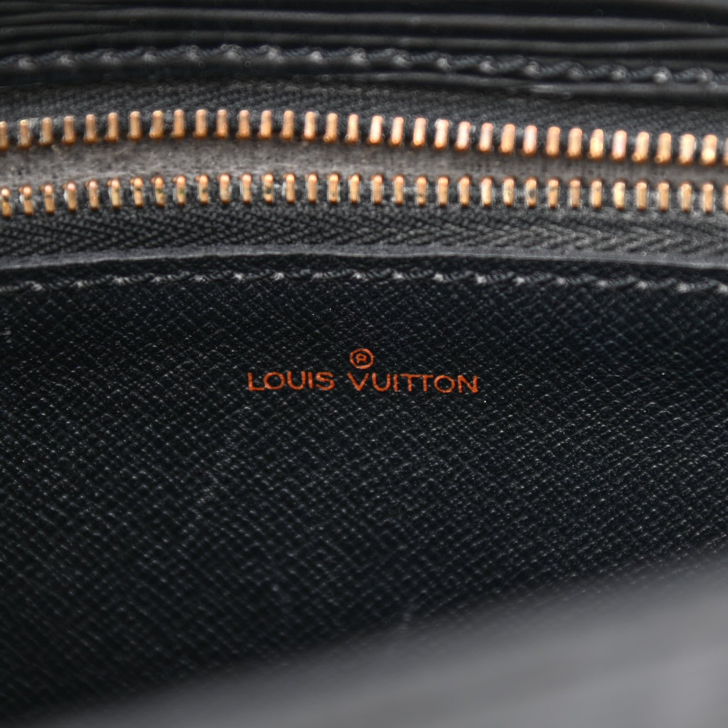 Louis Vuitton Epi Saint Cloud GM Black 6 of 17