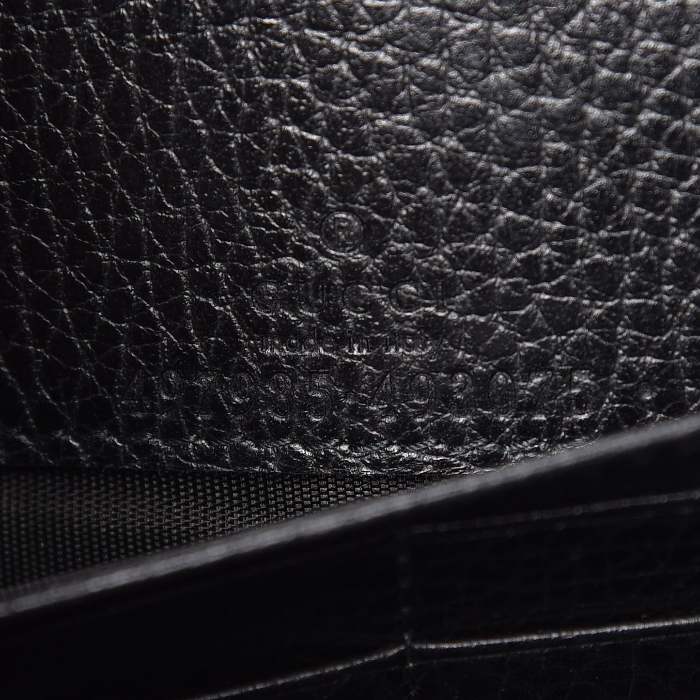 Calfskin Mini GG Marmont Chain Wallet Black