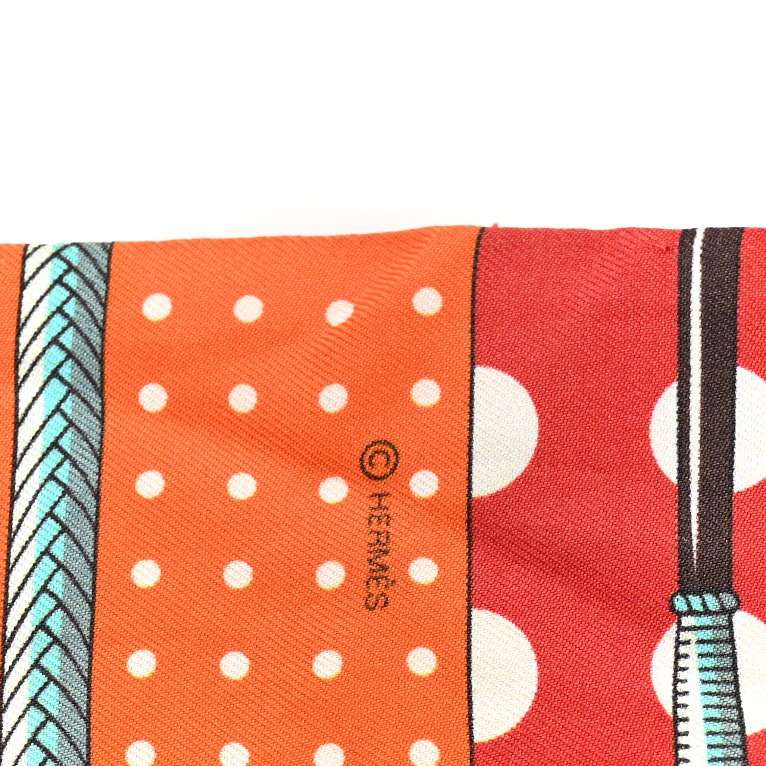 Hermes Silk Clic Clac a Pois Twilly Red Veil De Gris Orange 3 of 4