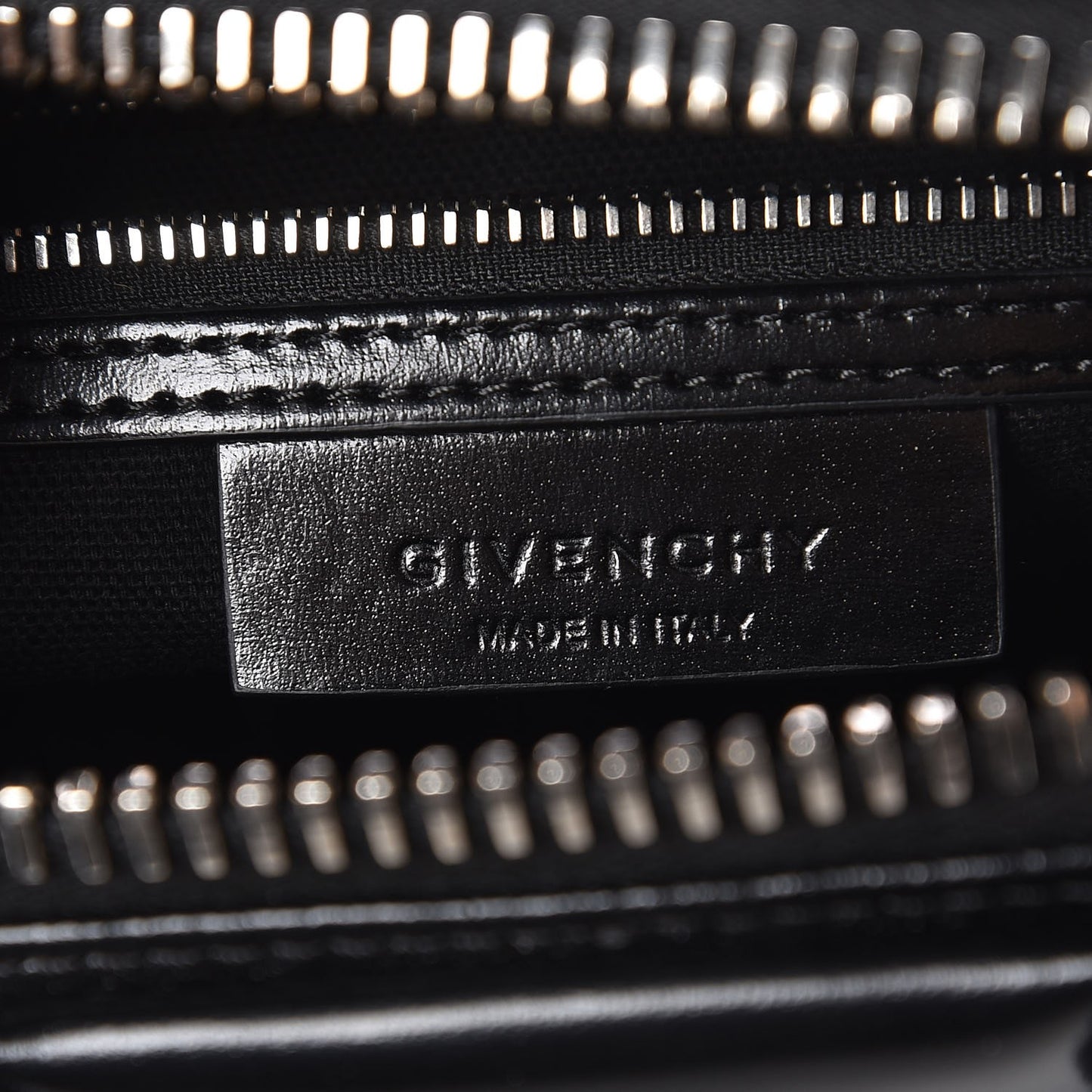 Shiny Lord Calfskin Mini Antigona Black