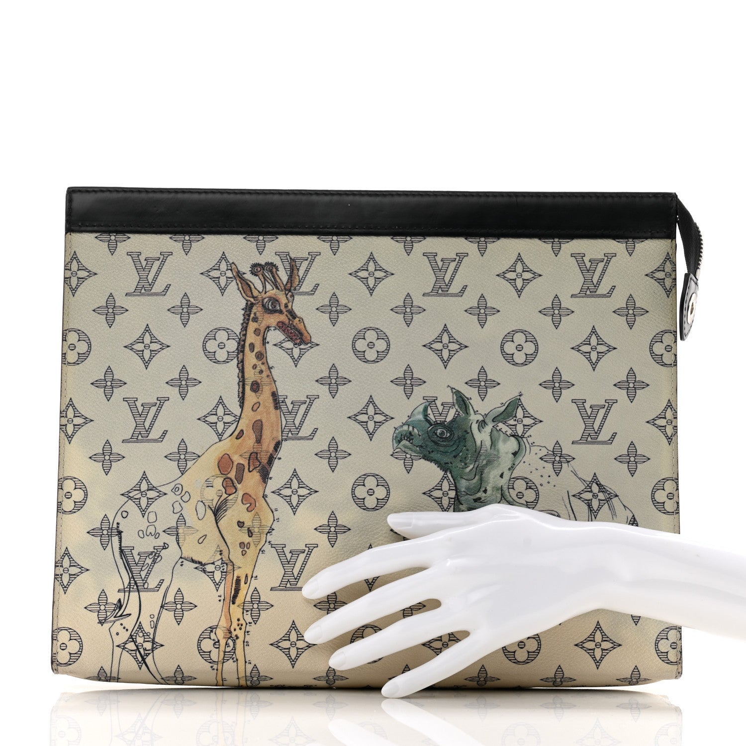 Louis Vuitton Savane Monogram Chapman Pochette Voyage GM Dune 2 of 12