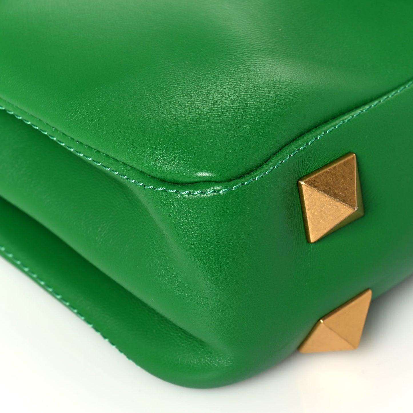 Nappa Stud Sign Shoulder Bag Ultra Green