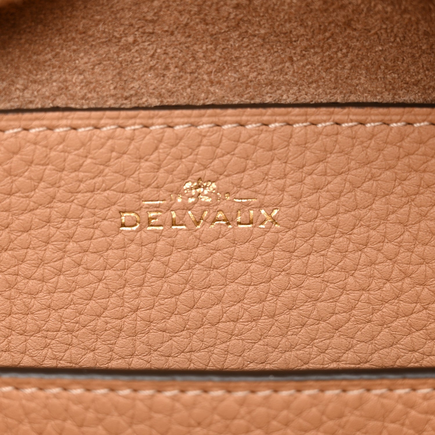 Delvaux Grained Bullskin Cool Box MM Vegetal Ivory 7 of 10