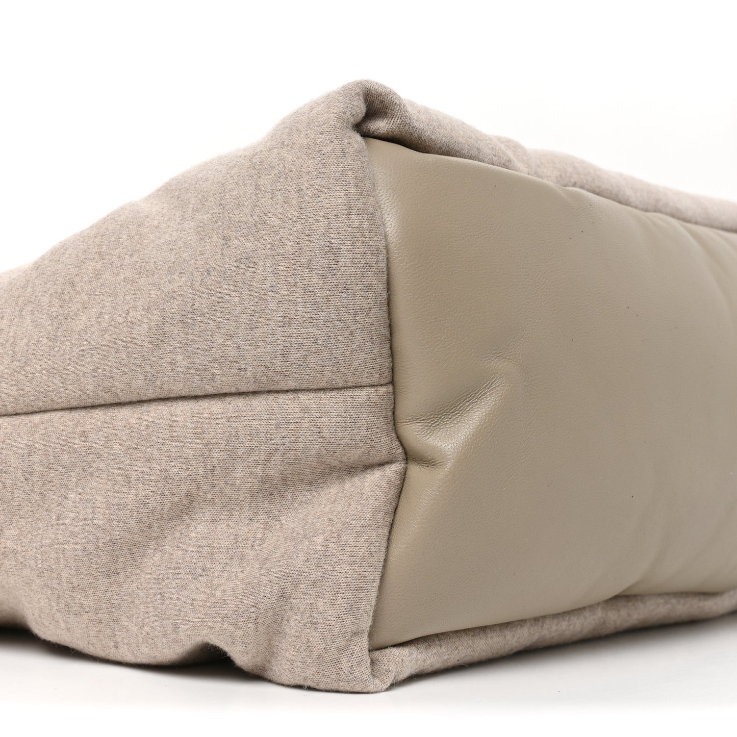 Jersey Wide Puffer Tote Chalk Beige