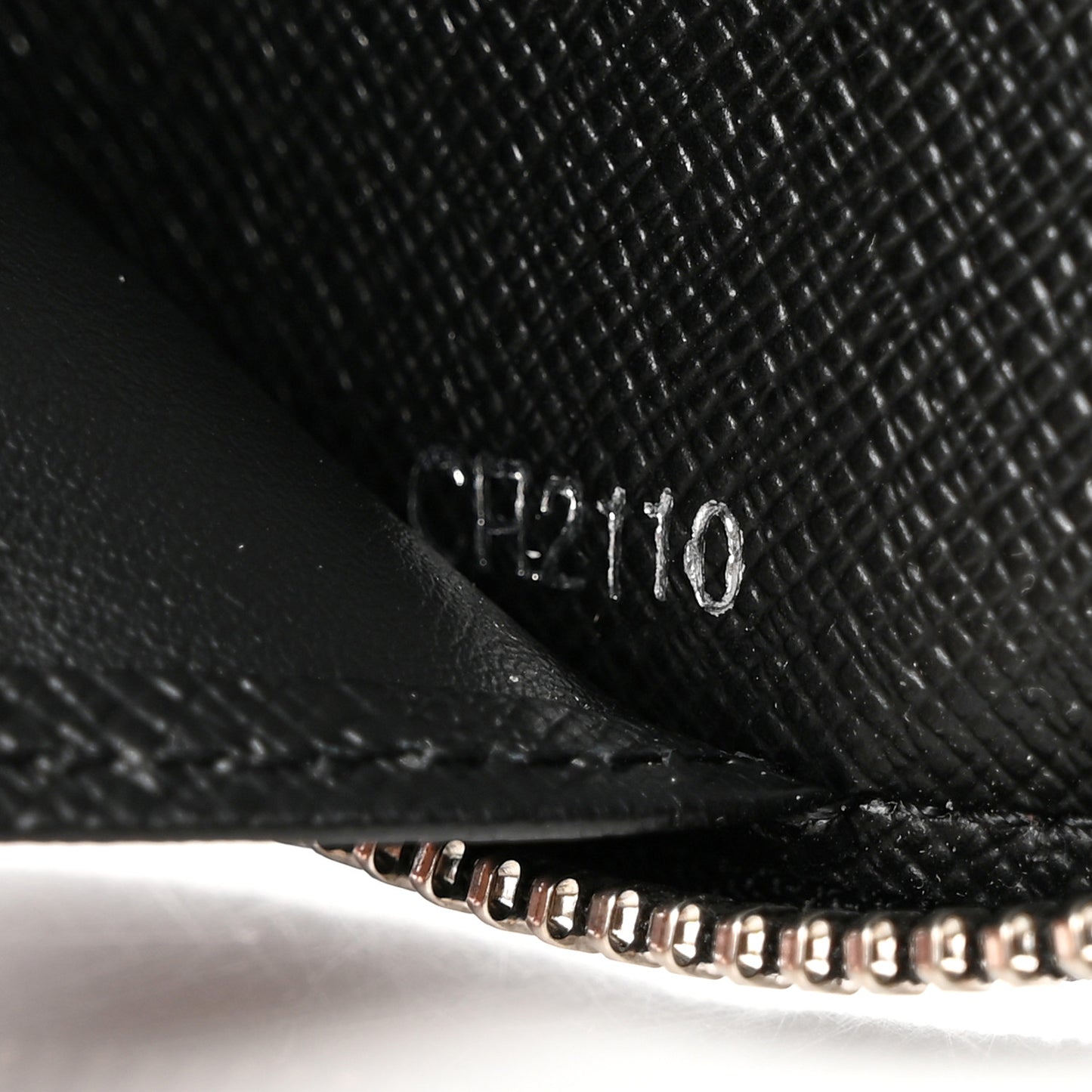 Damier Graphite Zippy Organizer Wallet