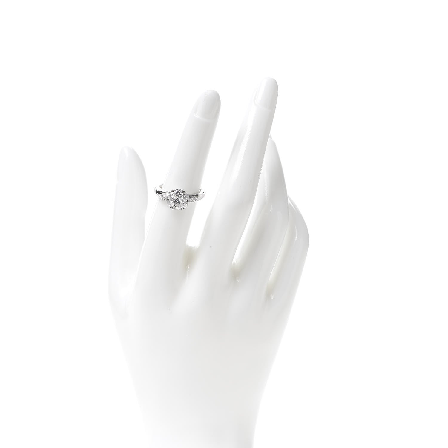 Van Cleef & Arpels Platinum Diamond 1.16ctw Large Fleurette Ring 53 6.25 2 of 6