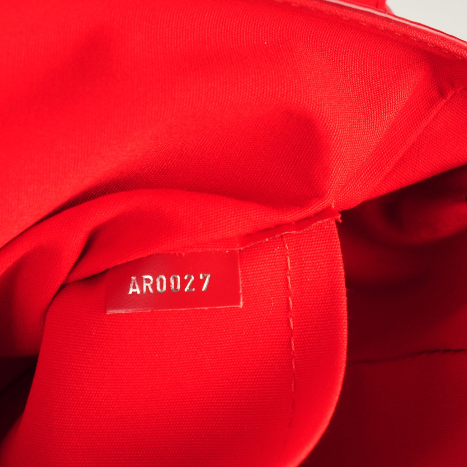 Louis Vuitton Epi Segur MM Rouge 8 of 8