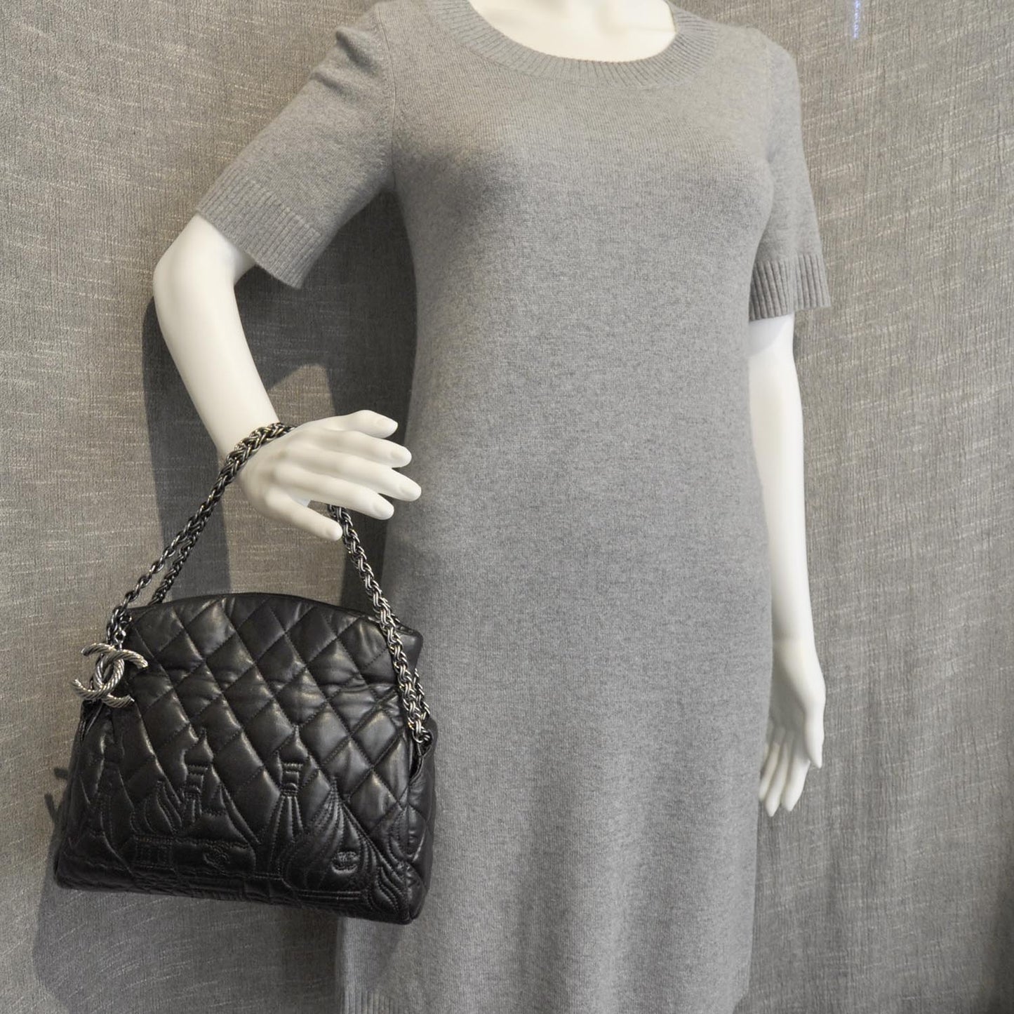 Lambskin Quilted Small Paris Moscou Red Square Bag Black