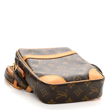 Louis Vuitton Monogram Danube 21 4 of 9