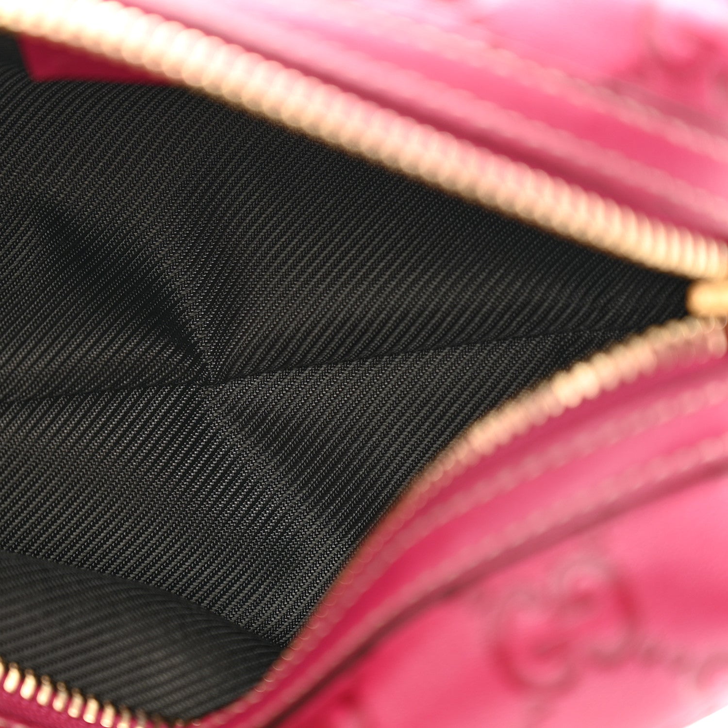 Gucci Metallic Guccissima Small Cosmetic Case Red 5 of 8