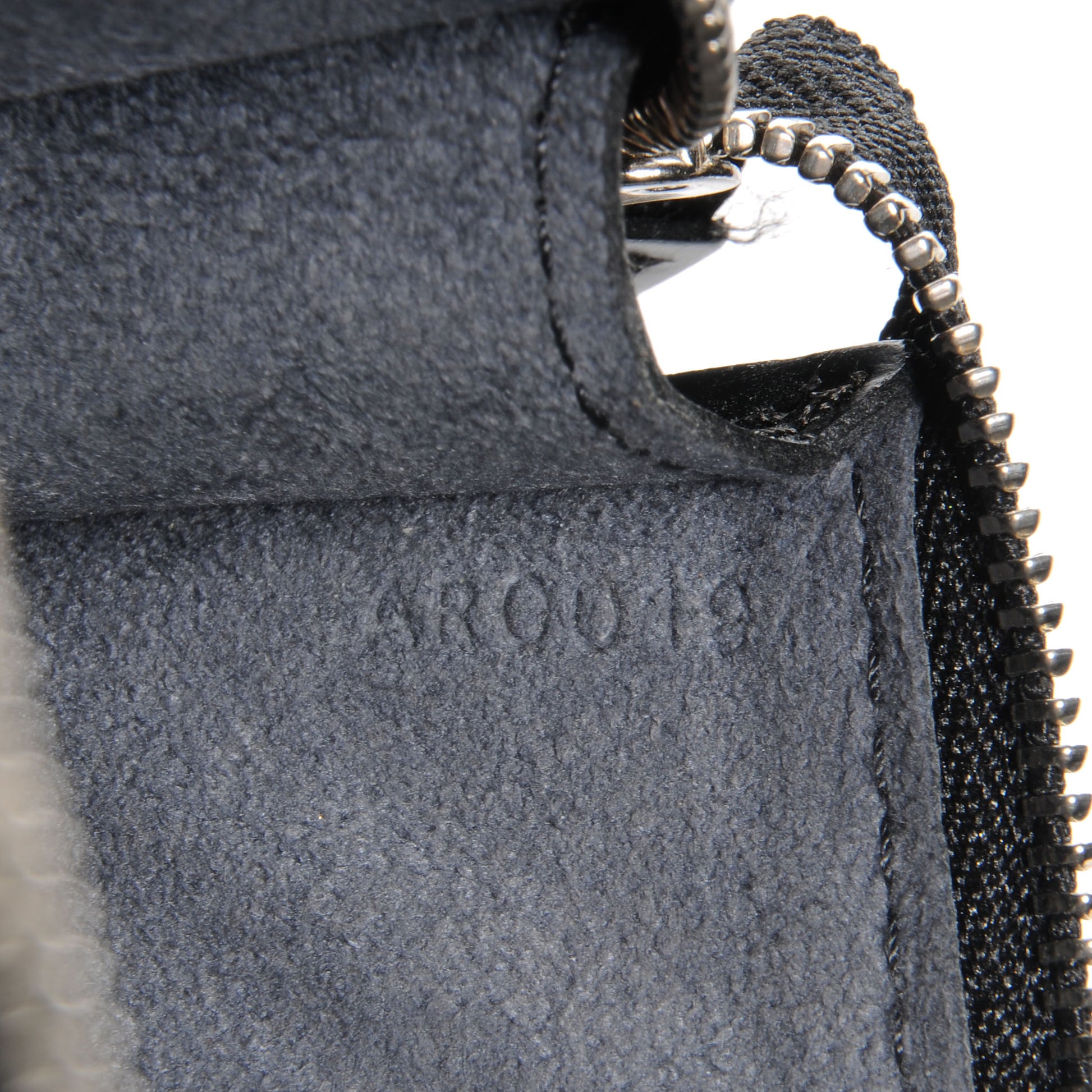 Louis Vuitton Epi Pochette Accessories Black 7 of 8