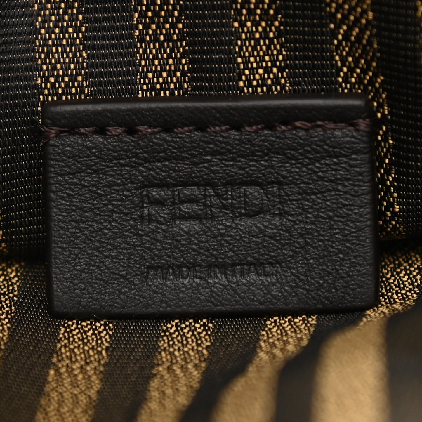 Vitello Palmellato Wallet on Chain with Pouches Camelia