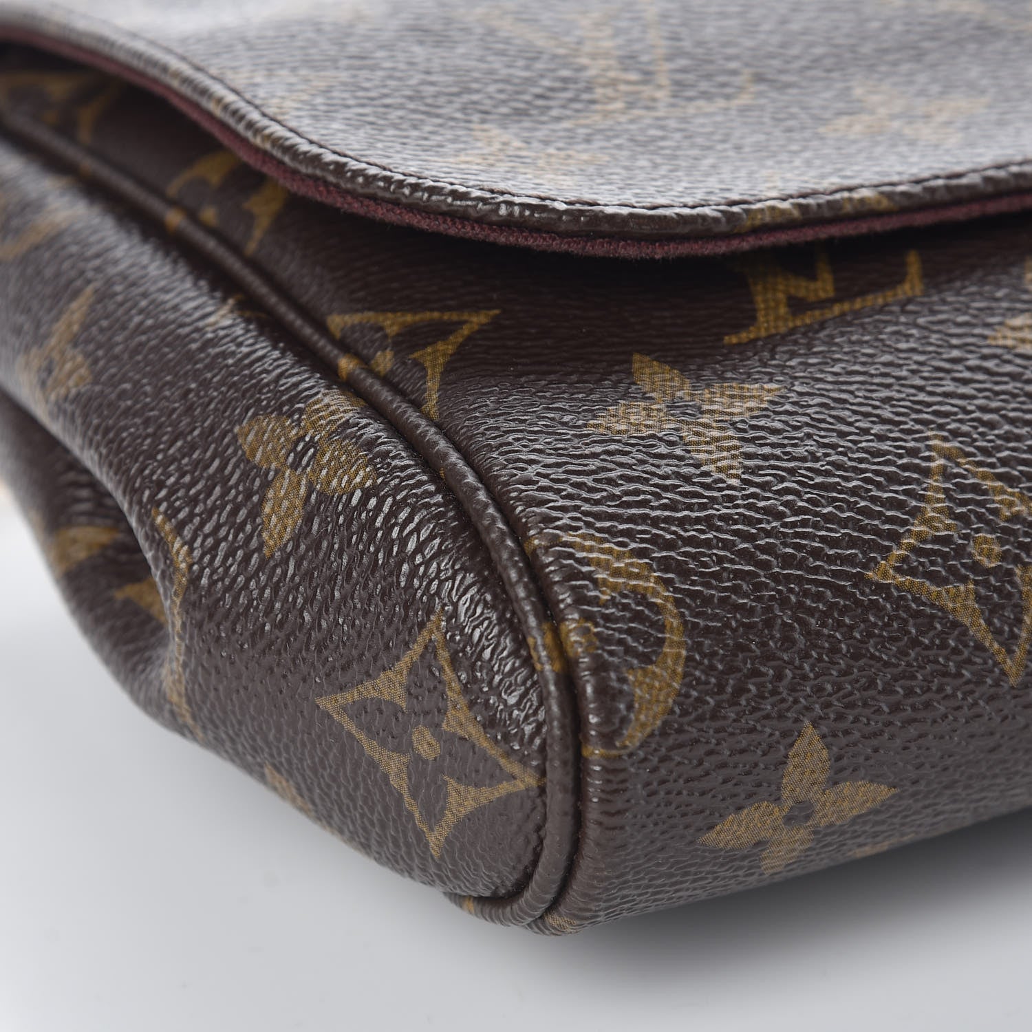 Louis Vuitton Monogram Favorite MM 8 of 9
