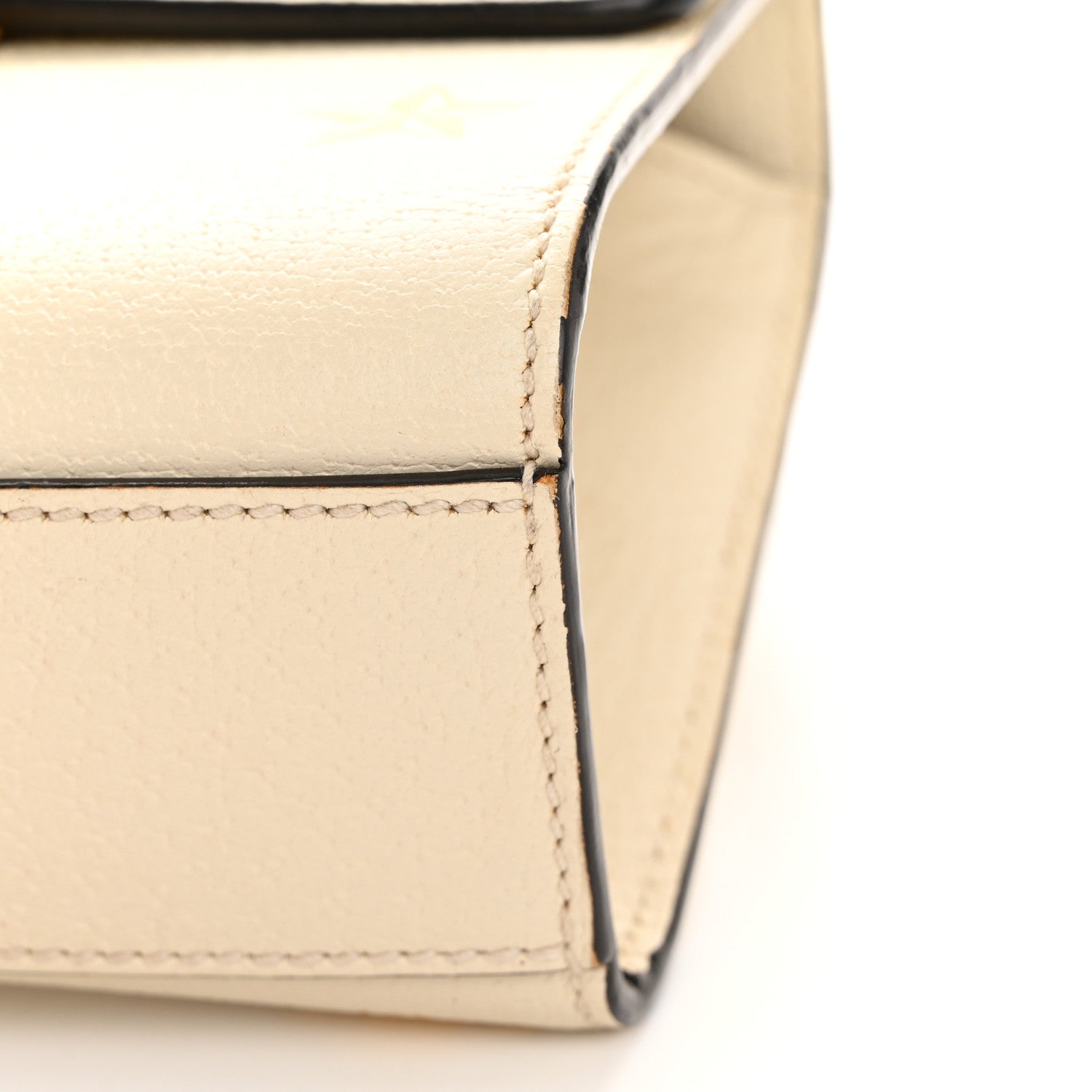 Gucci Grained Calfskin Bee Star Small Padlock Shoulder Bag White 11 of 12