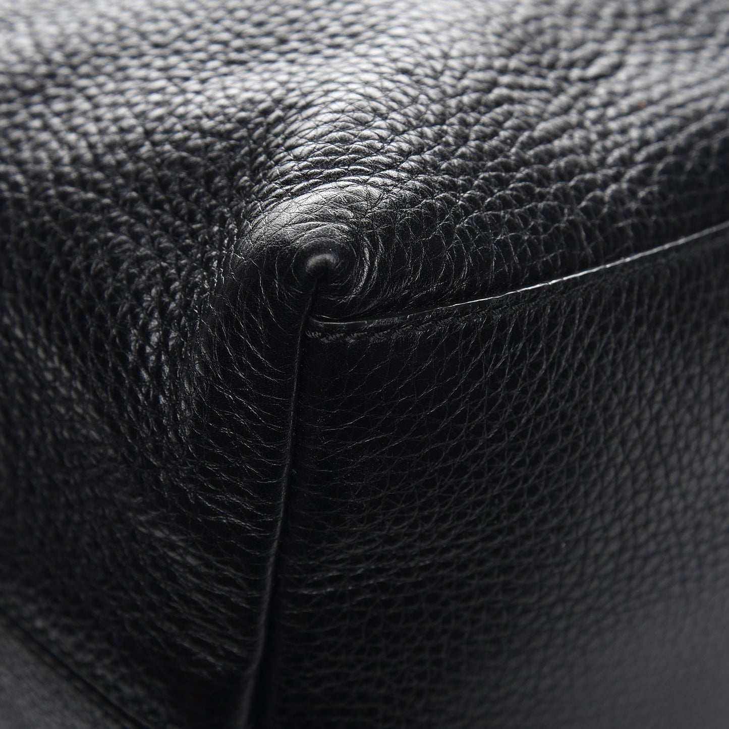 Pebbled Calfskin Large Soho Chain Shoulder Bag Black