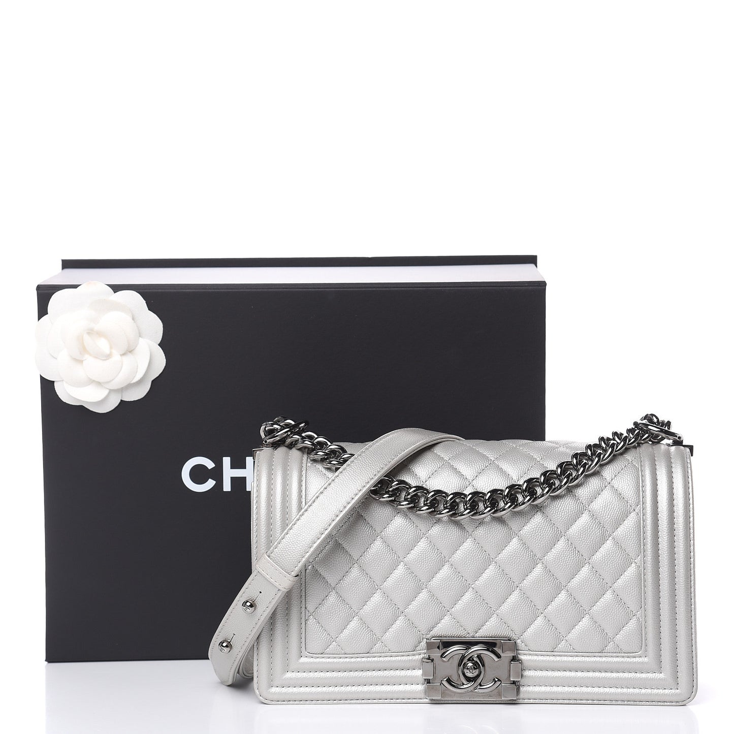 Metallic Caviar Quilted Medium Boy Flap Silver