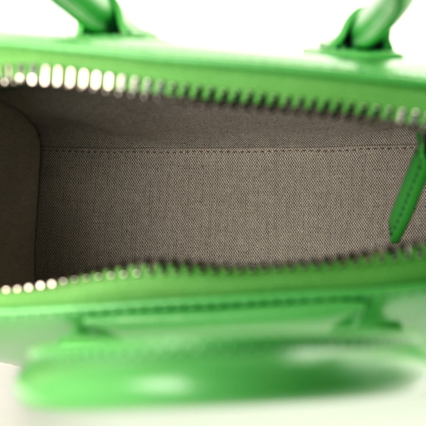 Shiny Lord Calfskin Mini Antigona Absynthe Green