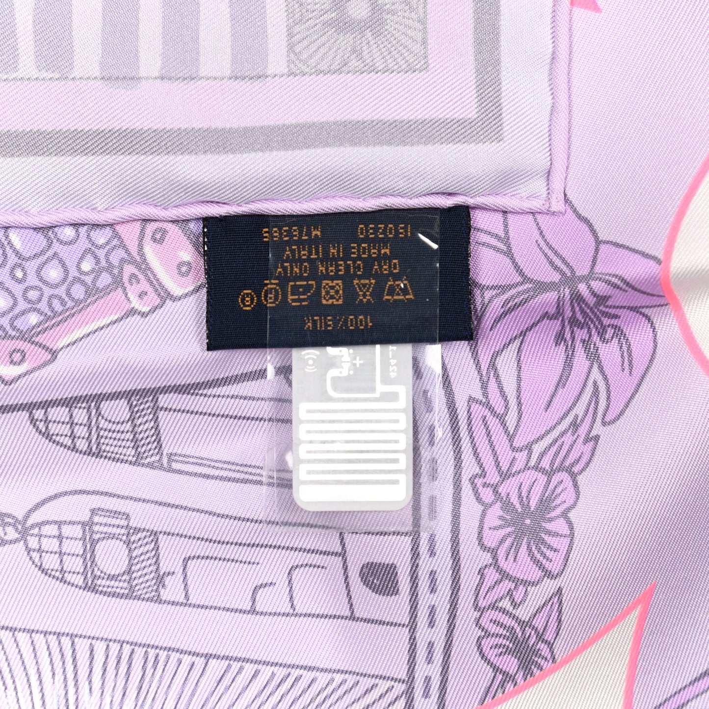 Silk Monogram Carre Beyond Jeu De Louis Square Scarf