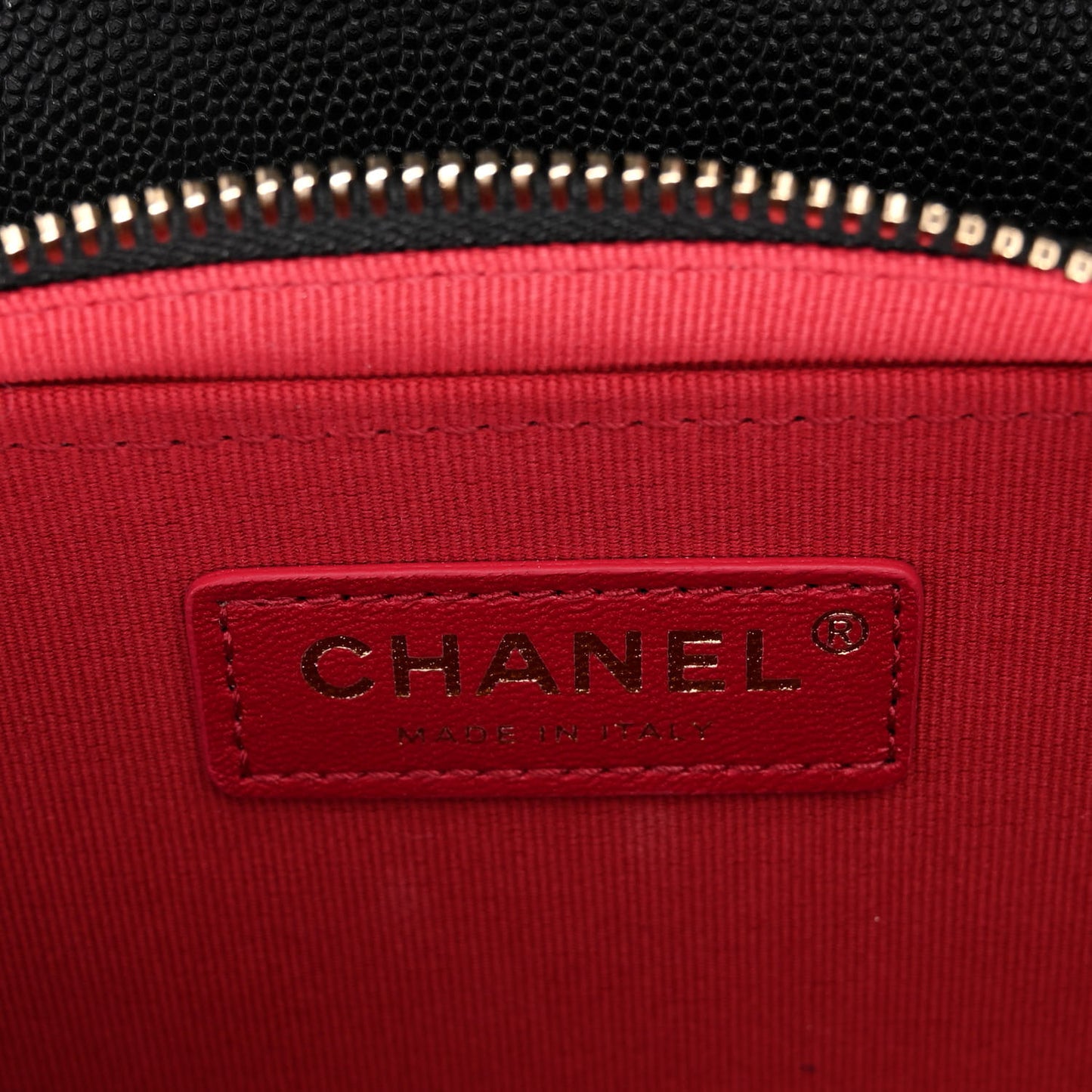 Caviar Quilted Like A Wallet Flap Black
