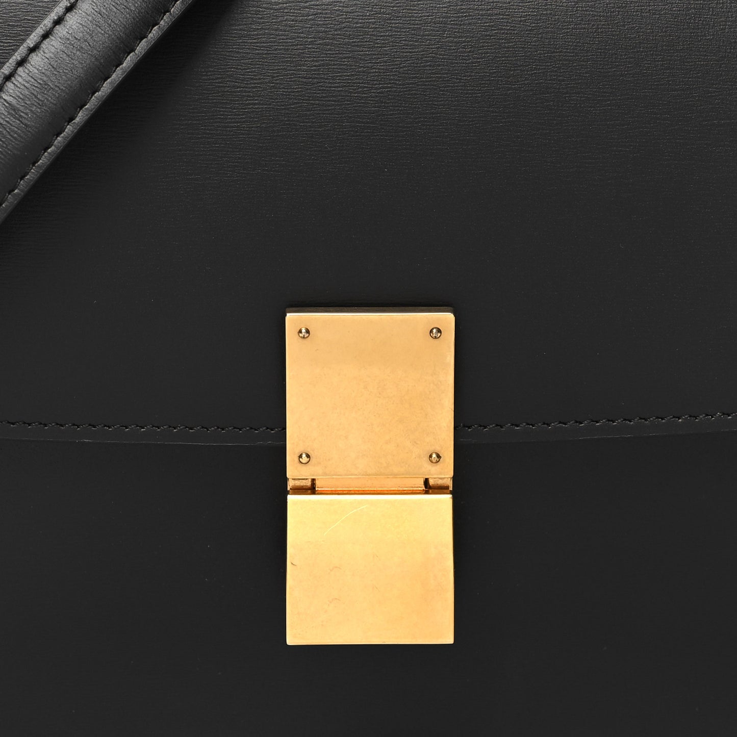 Box Calfskin Medium Classic Box Flap Bag Black