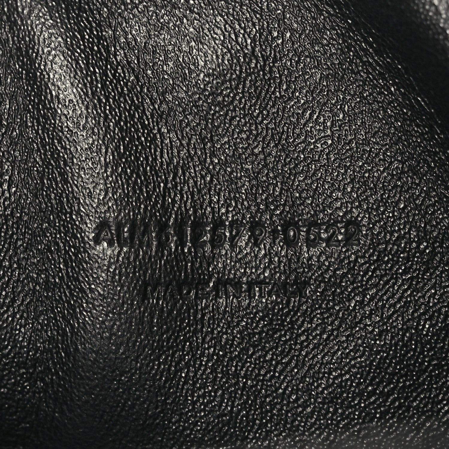 Saint Laurent Grain De Poudre Matelasse Monochrome Monogram Mini Lou Camera Bag Black 7 of 10