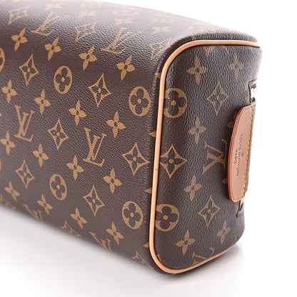 Louis Vuitton Monogram King Size Toiletry Bag 9 of 10