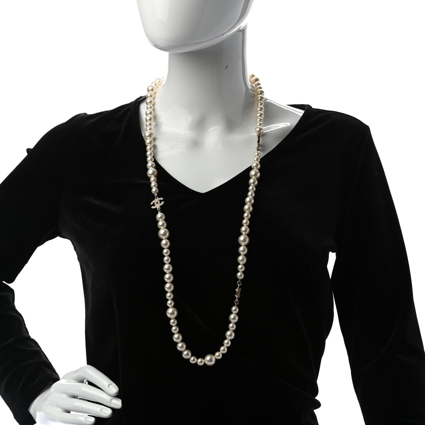 Graduated Pearl CC Long Necklace Gold