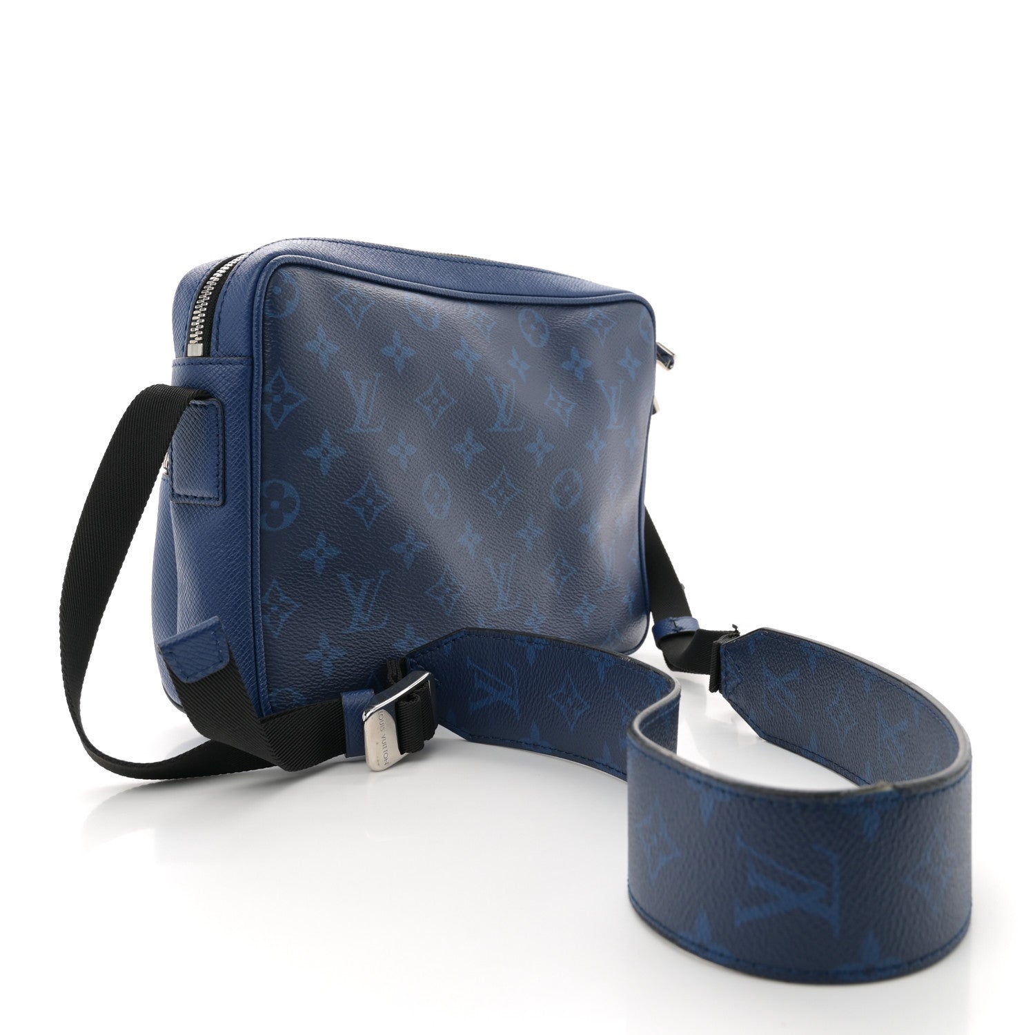 Louis Vuitton Taiga Monogram Outdoor Messenger Cobalt 3 of 11