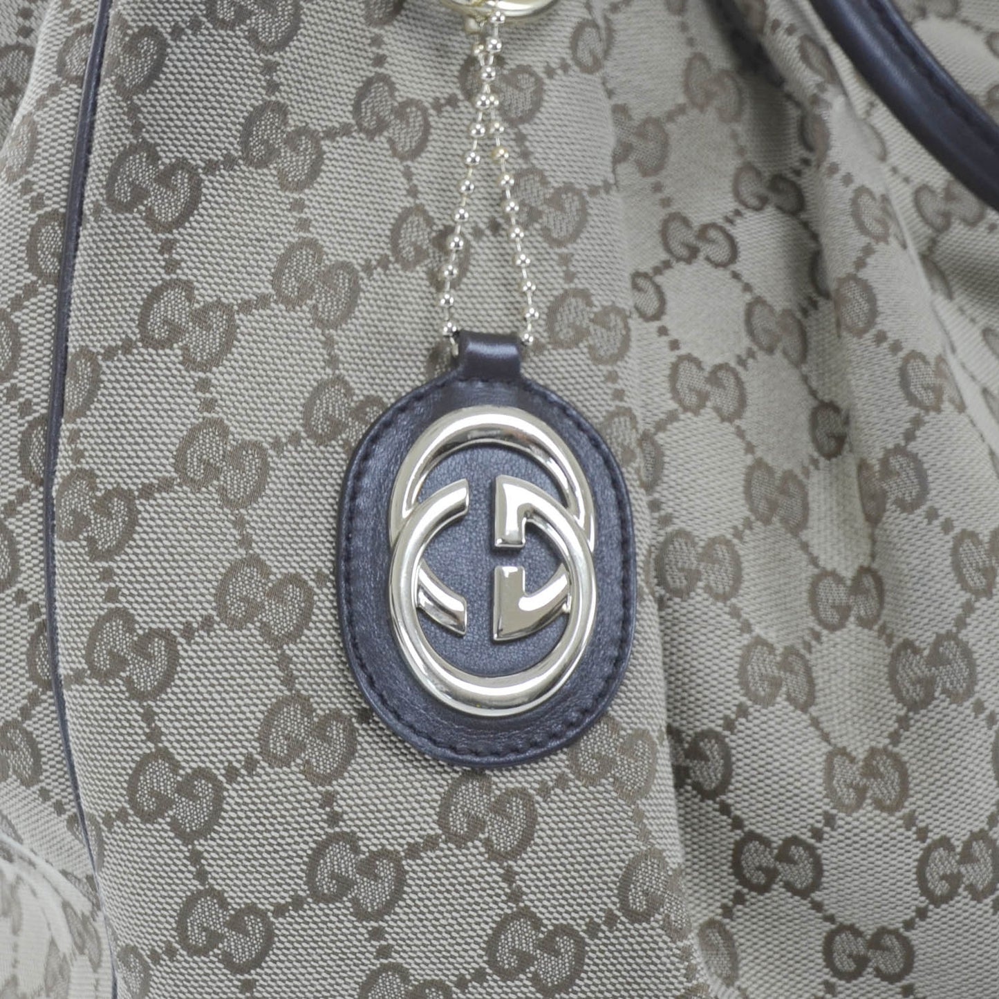 Monogram Large Sukey