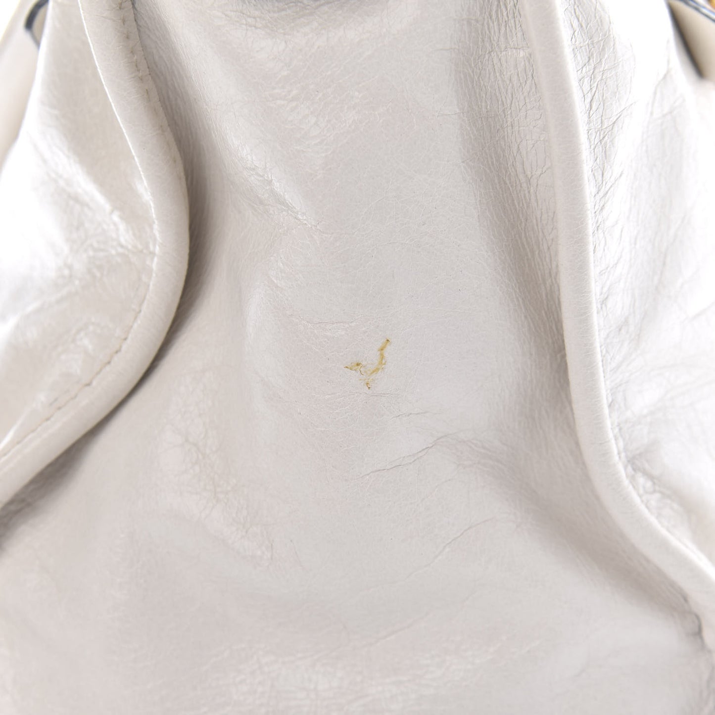 Vitello Shine Zip Tote Talco