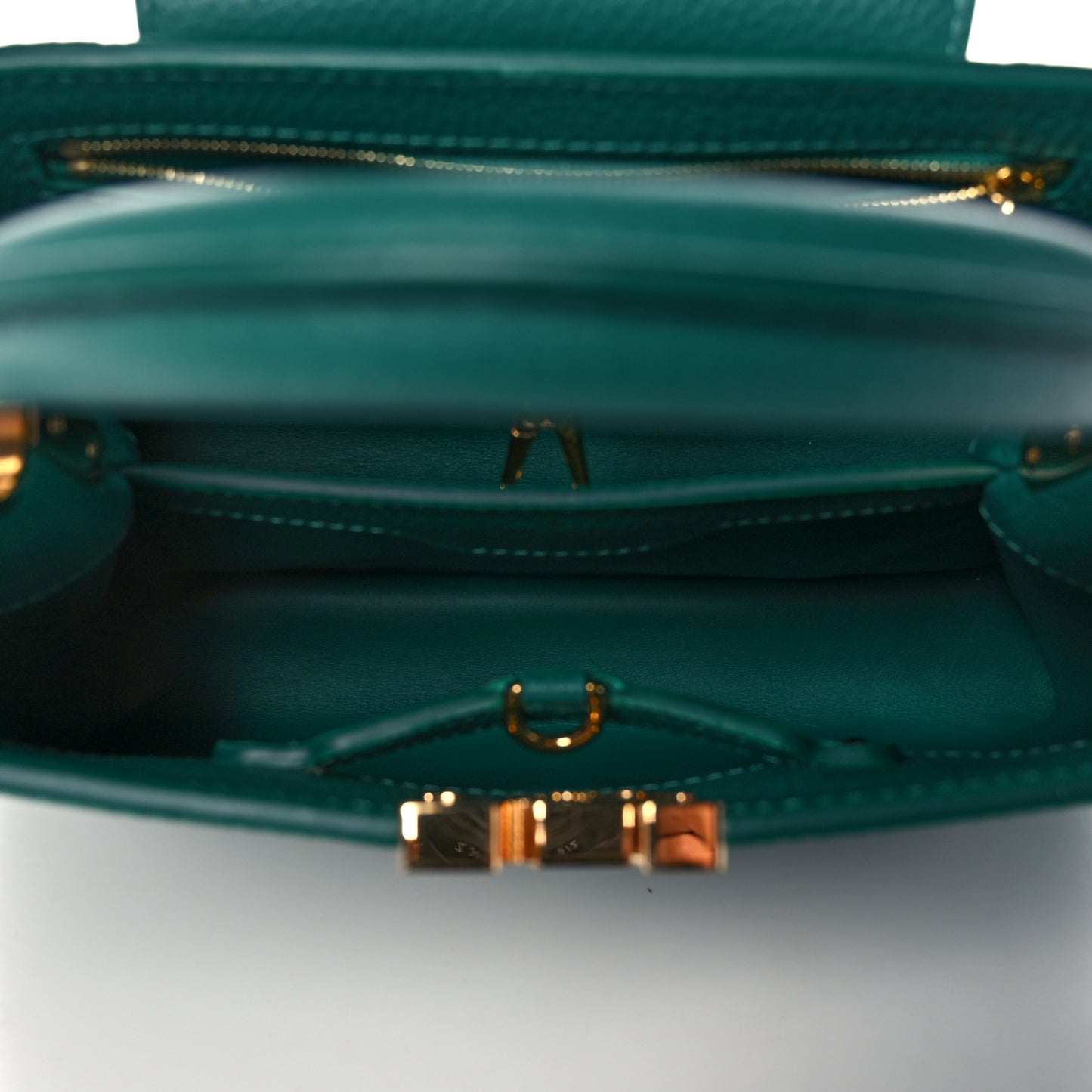 Taurillon Abalone Capucines BB Emerald