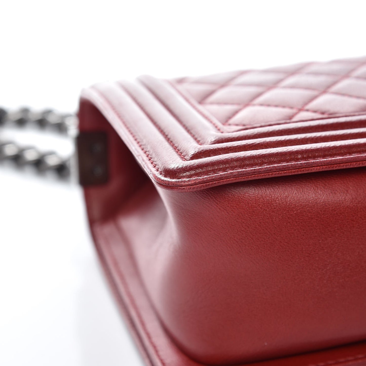 Lambskin Quilted Medium Boy Flap Red