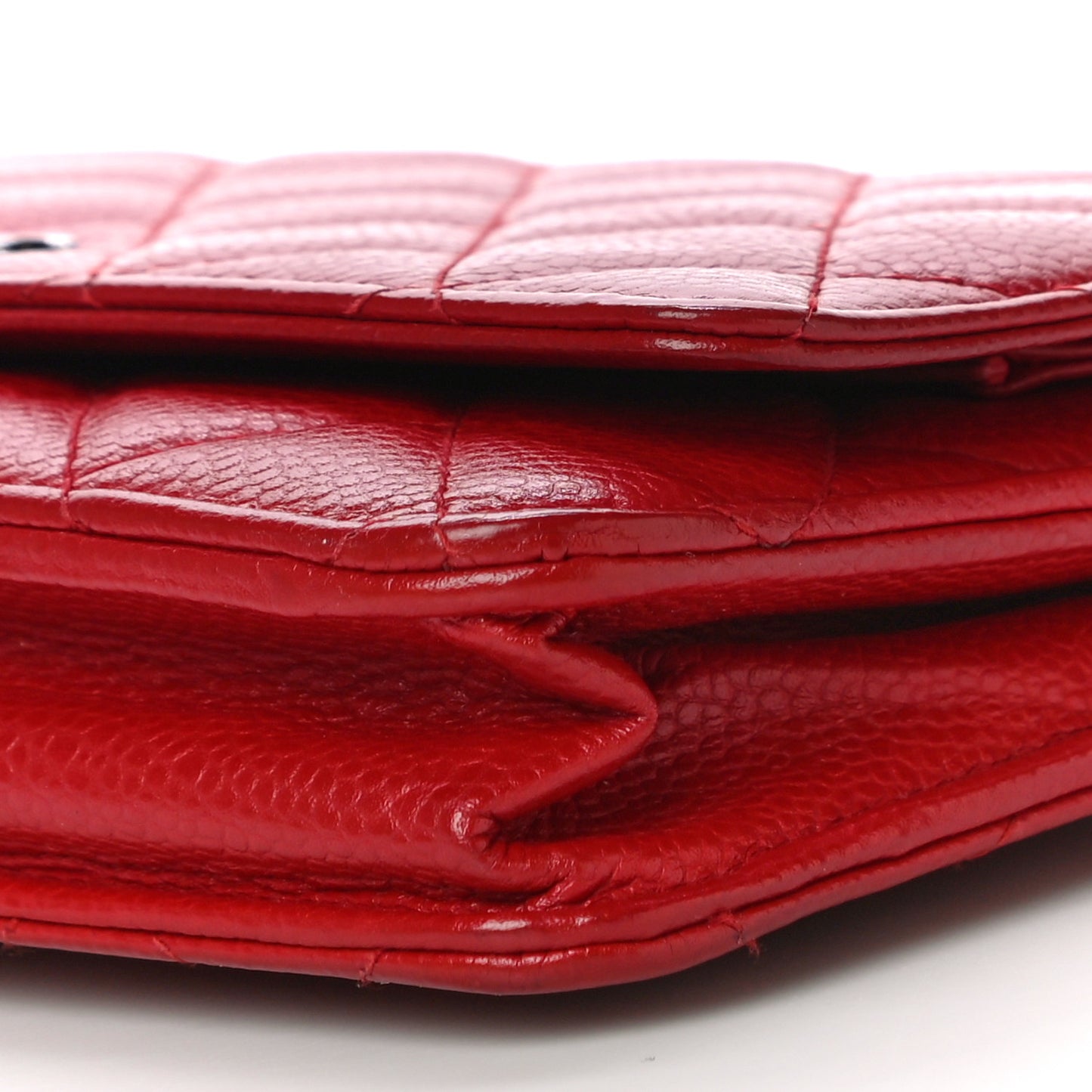 Caviar Quilted Wallet On Chain WOC Red