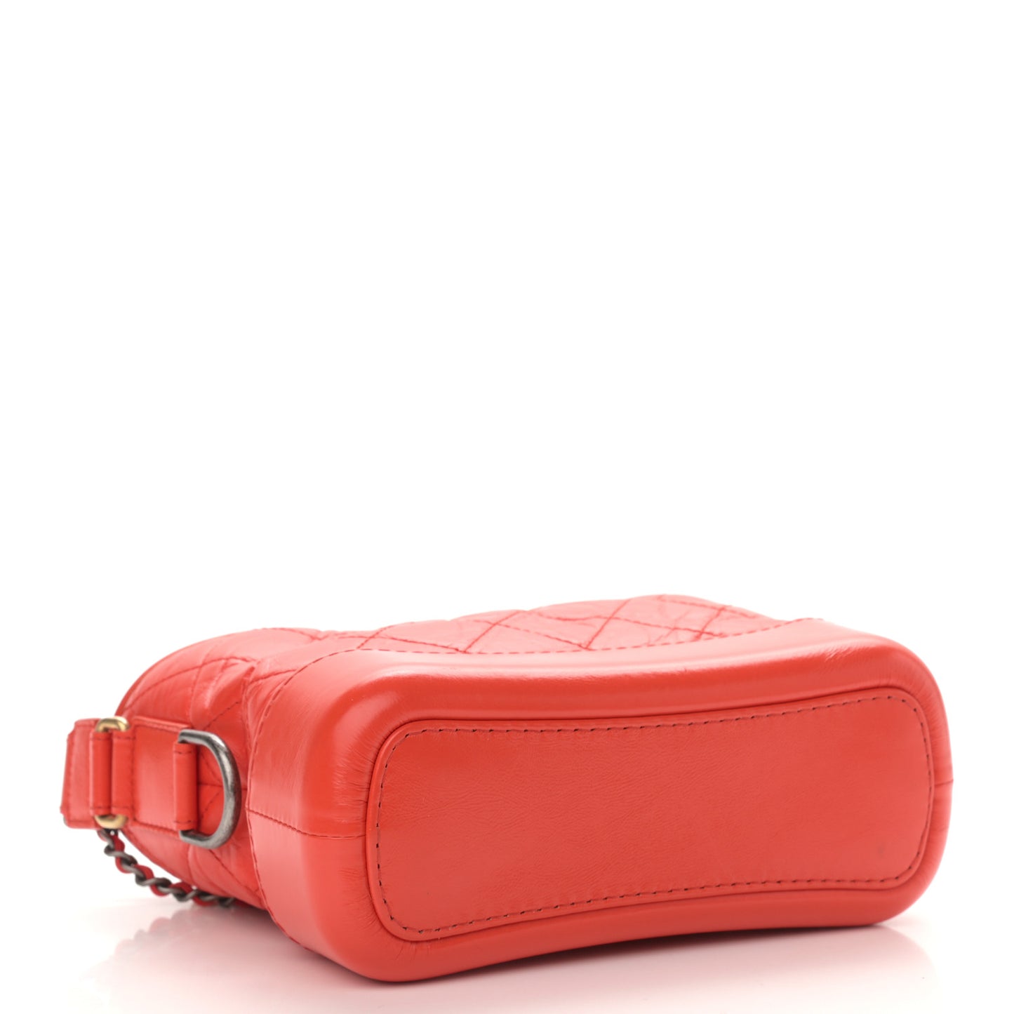 Aged Calfskin Quilted Small Gabrielle Hobo Red