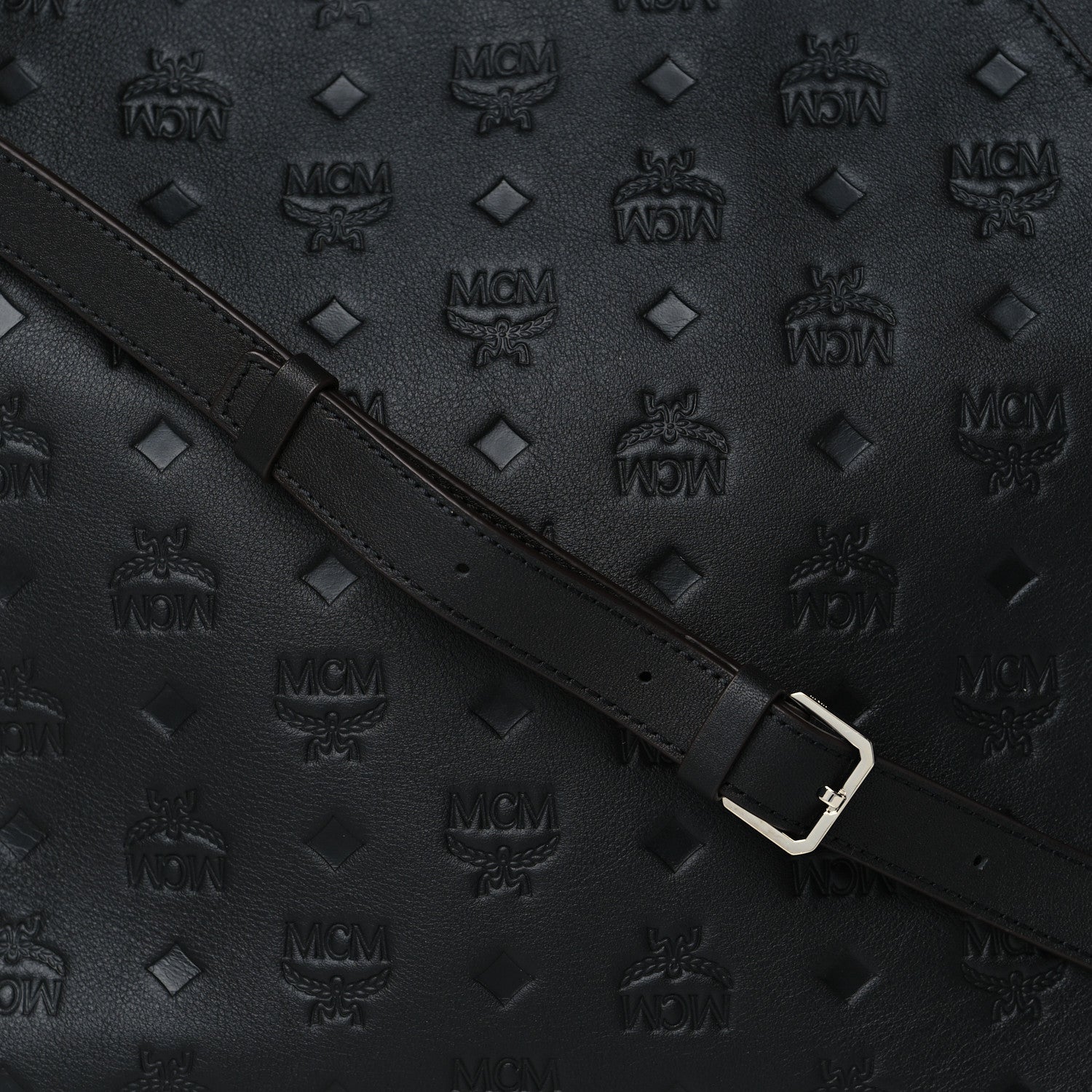 MCM Calfskin Ottomar Medium Klara Hobo Black 8 of 10