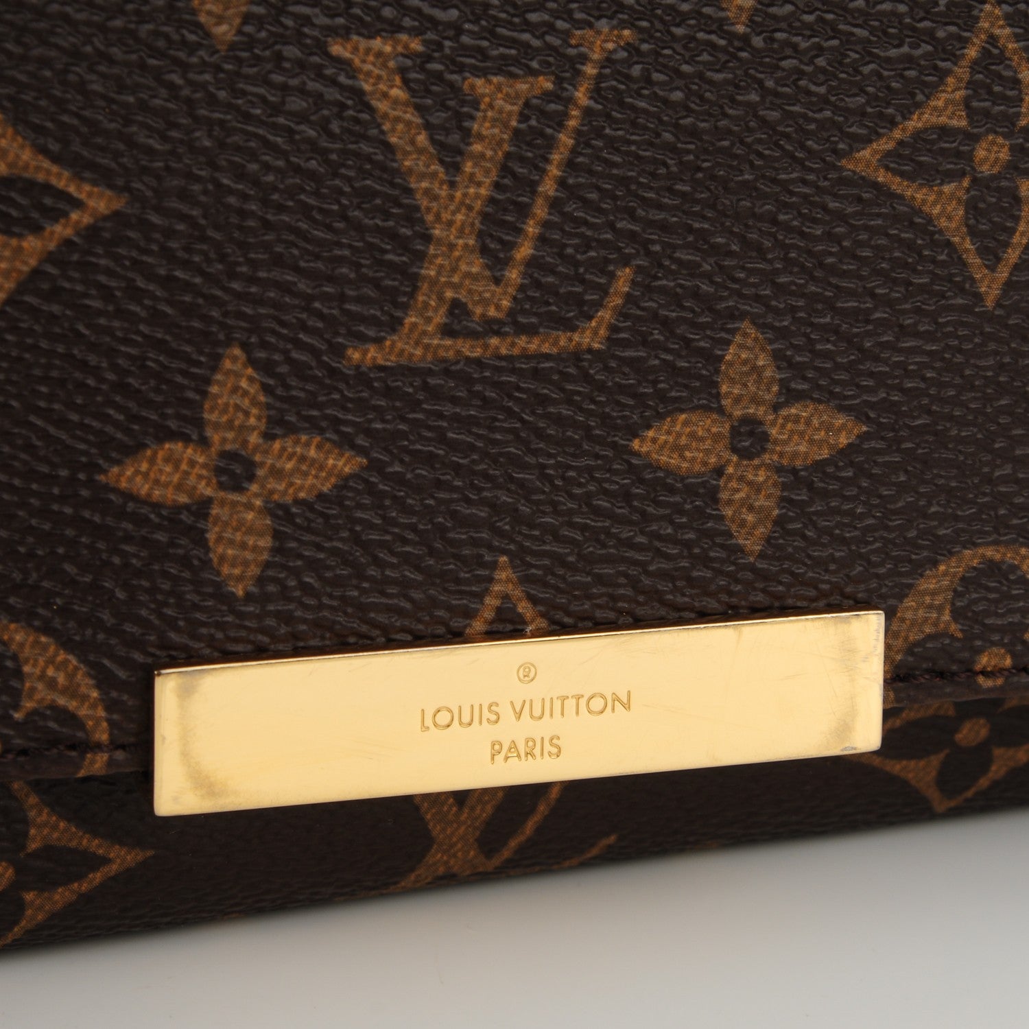 Louis Vuitton Monogram Favorite PM 9 of 9