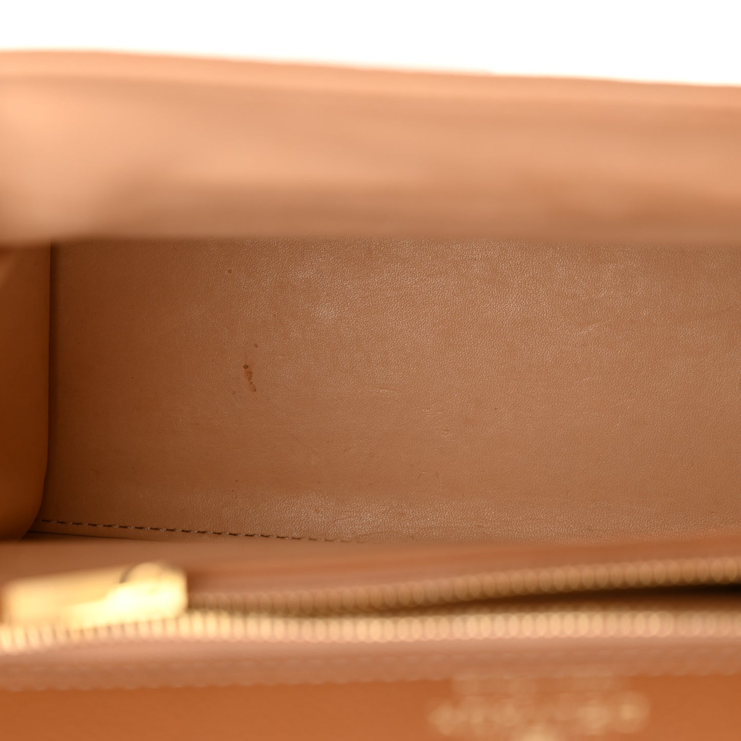 Crispy Calfskin MM Tempete Satchel Vegetal