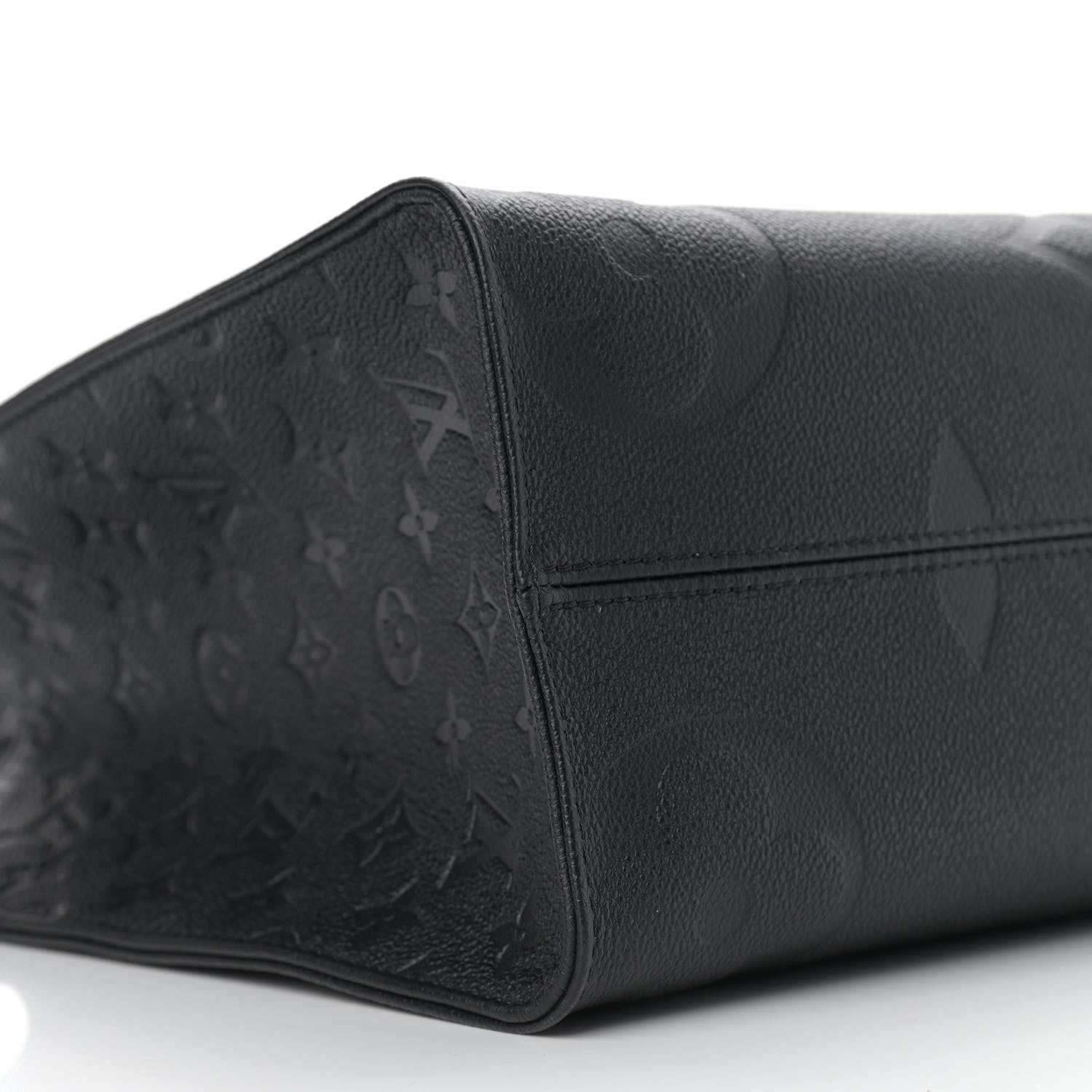 Louis Vuitton Empreinte Monogram Giant Onthego MM Black 7 of 8