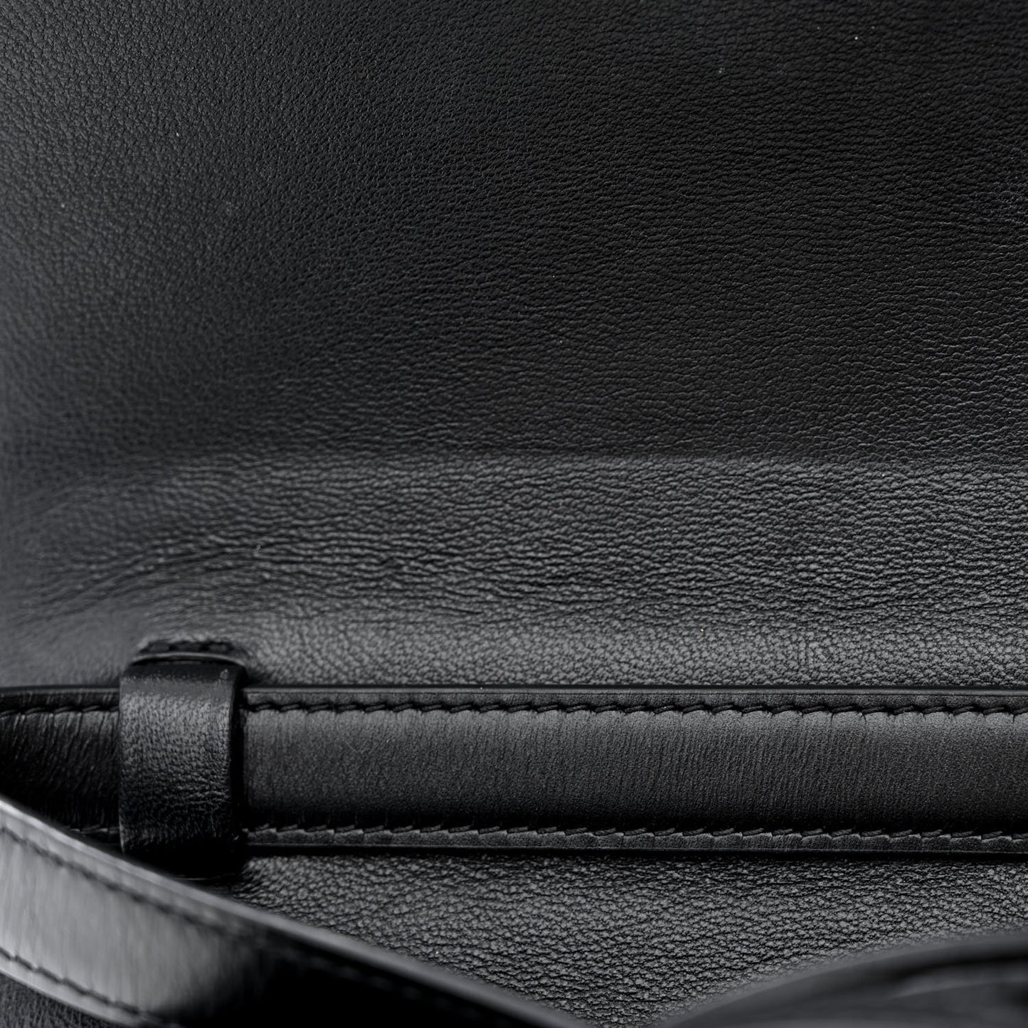Box Calfskin Small Classic Box Flap Bag Black