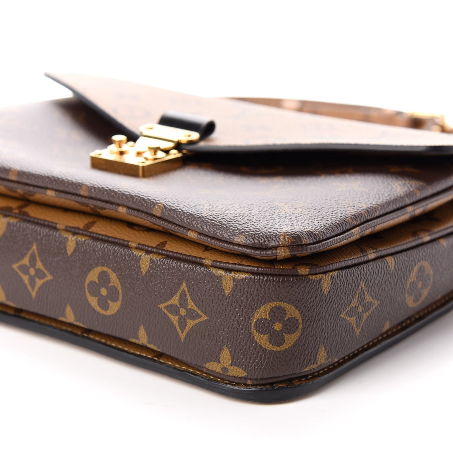 Reverse Monogram Pochette Metis