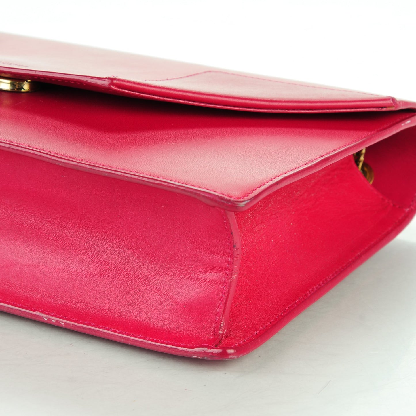 Calfskin Medium Classic Betty Fuchsia