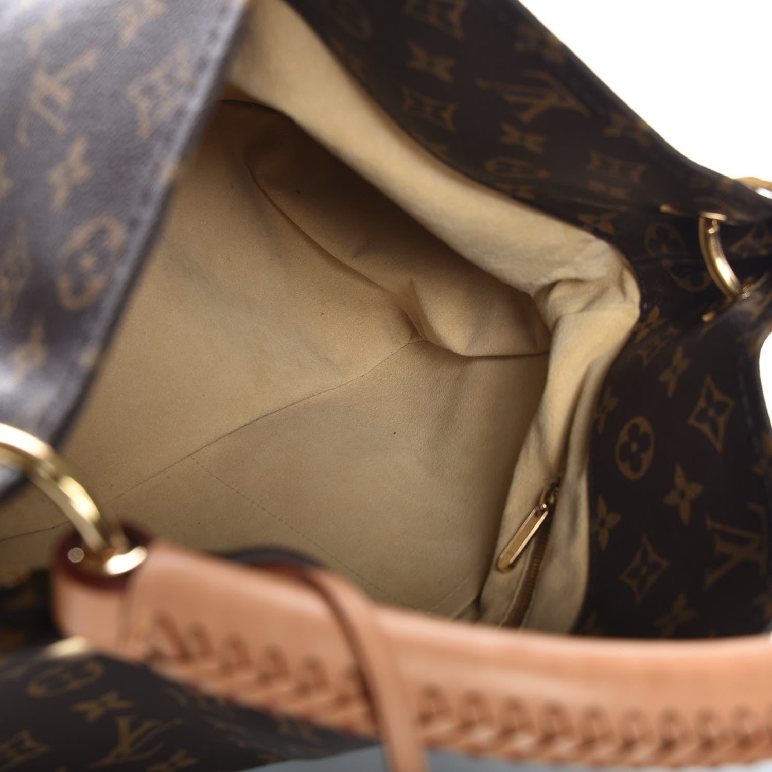 Louis Vuitton Monogram Artsy MM 5 of 8