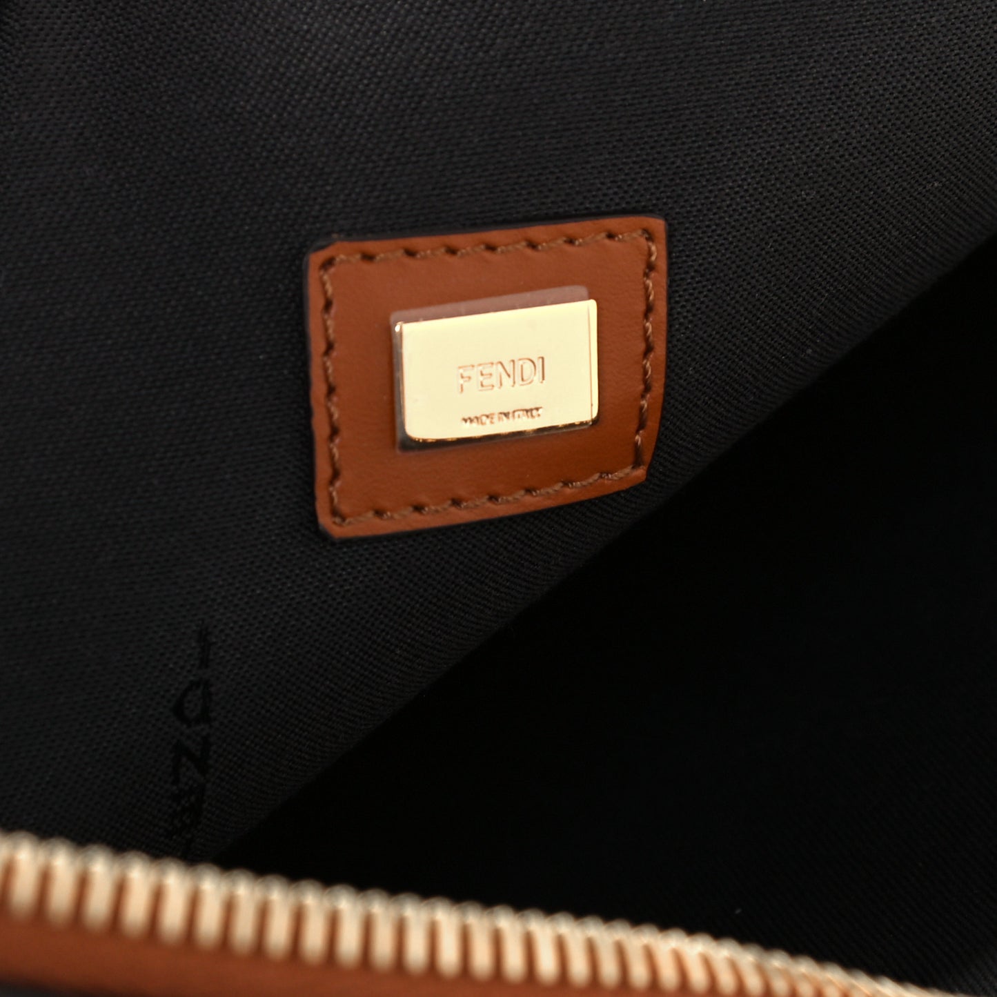 Vitello King Logo Embossed Large Flat Pouch Cuoio