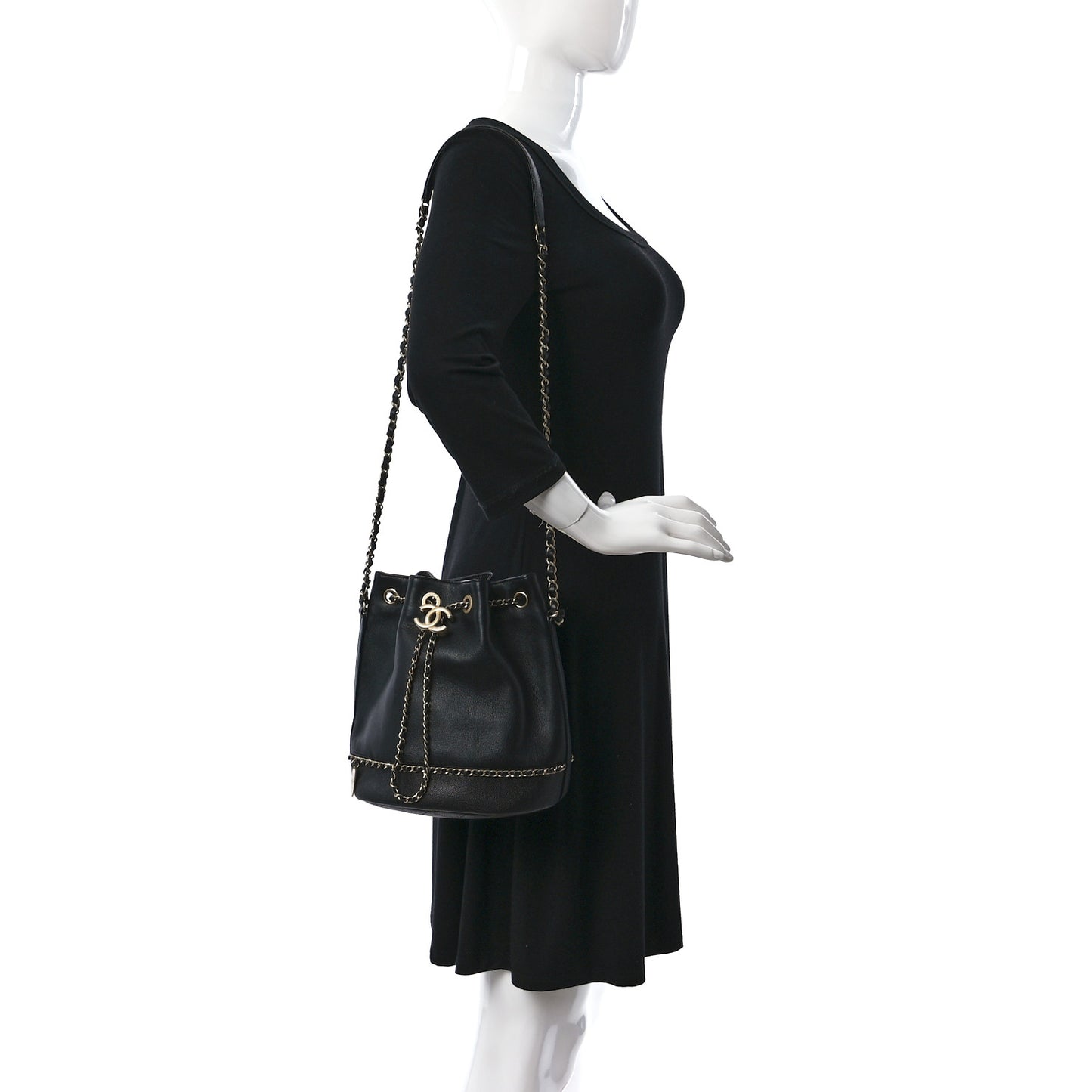 Lambskin Caviar Lovely Chains Drawstring Bag Black