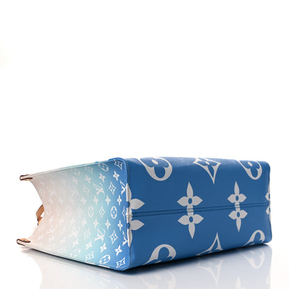 Louis Vuitton Monogram Giant By The Pool Onthego GM Blue 4 of 9