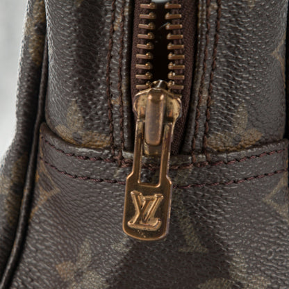 Louis Vuitton Monogram Trousse Toilette 28 8 of 8