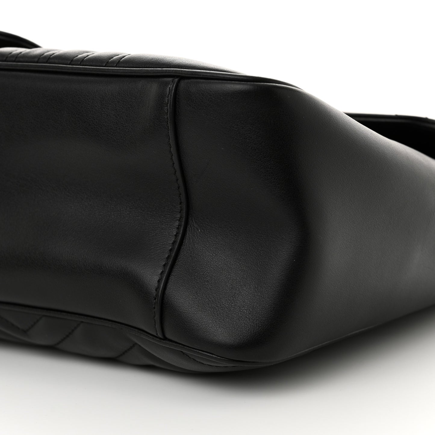 Calfskin Matelasse Large GG Marmont Shoulder Bag Black