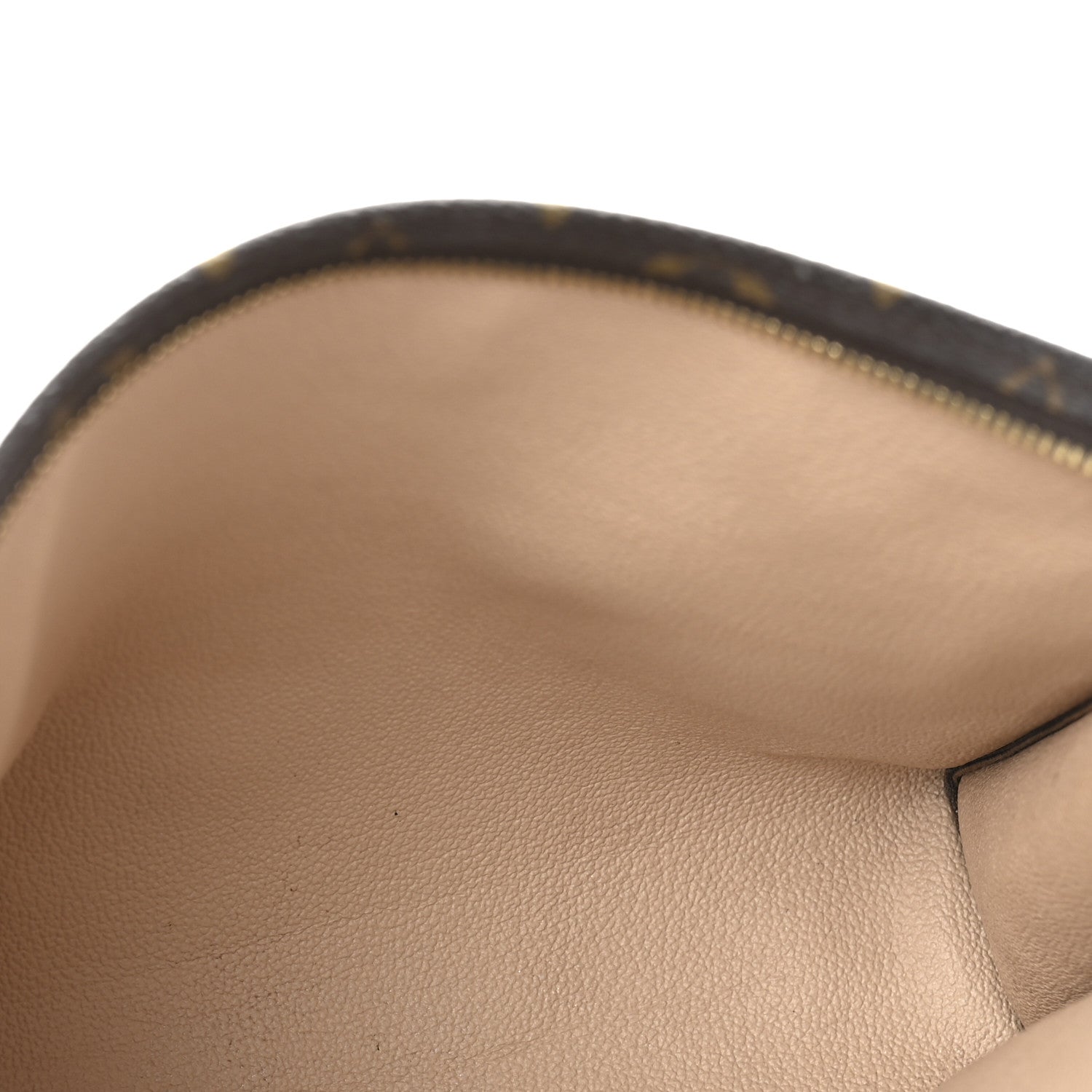 Louis Vuitton Monogram Toiletry Pouch 26 5 of 9